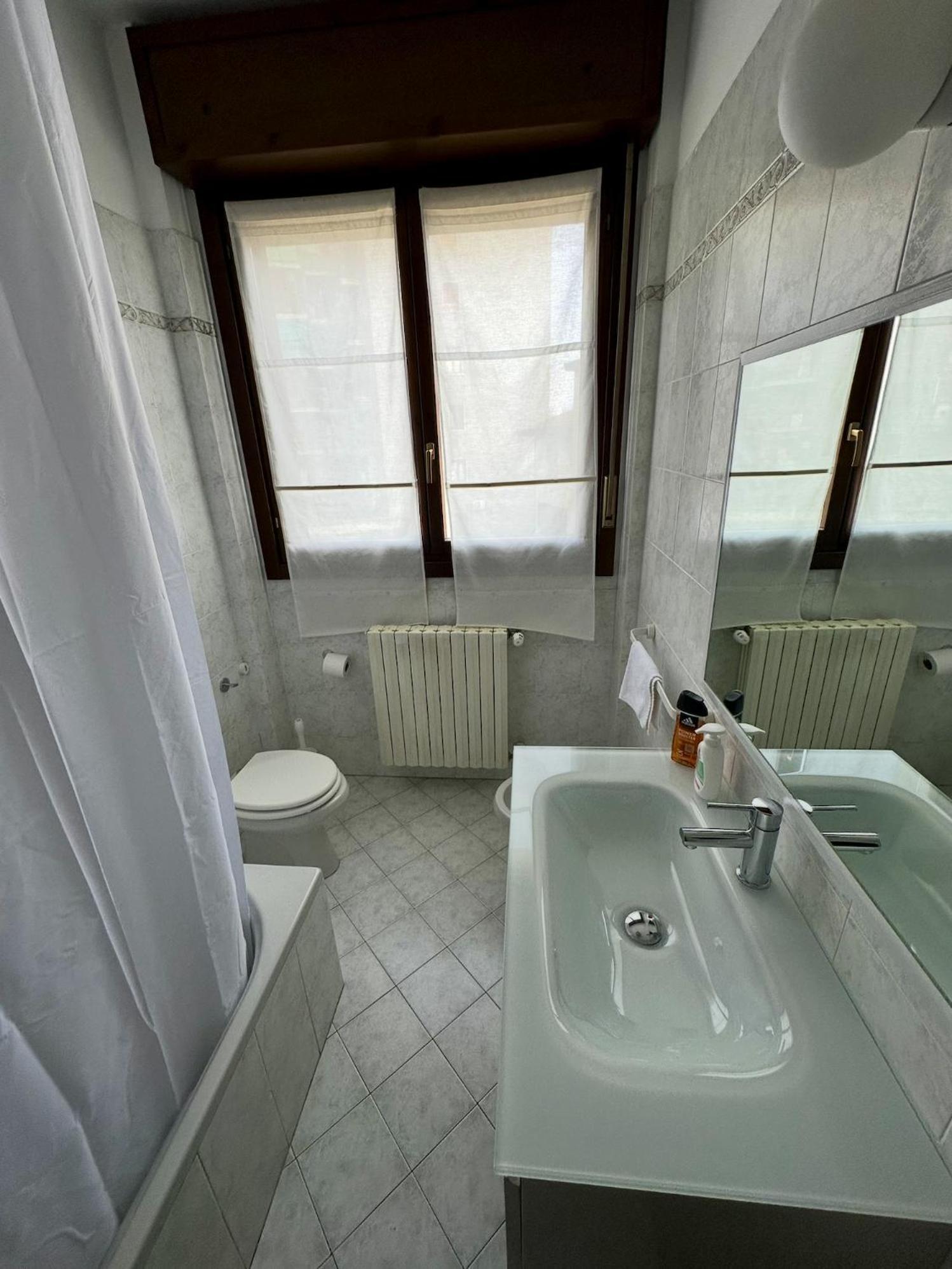 King Apartment Milano Bocconi Exteriör bild